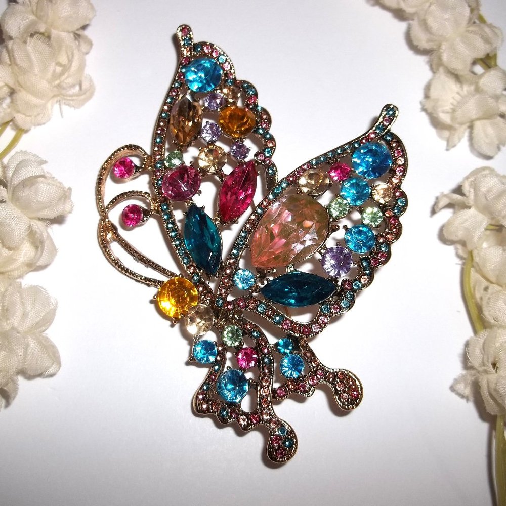 Oversized Butterfly Brooch Retro Style Gold Costume Jewelry Pin Jeweled Big C336